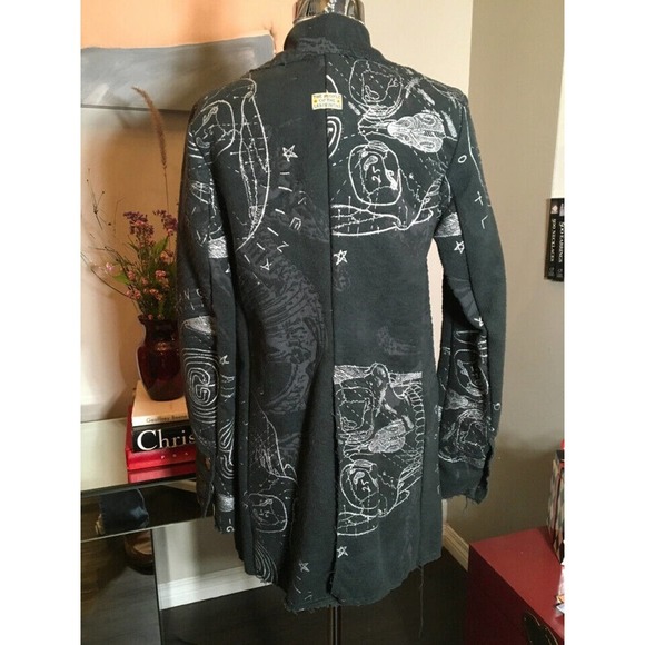 The People of the Labyrinths Script Jacket Blazer - Picture 6 of 12